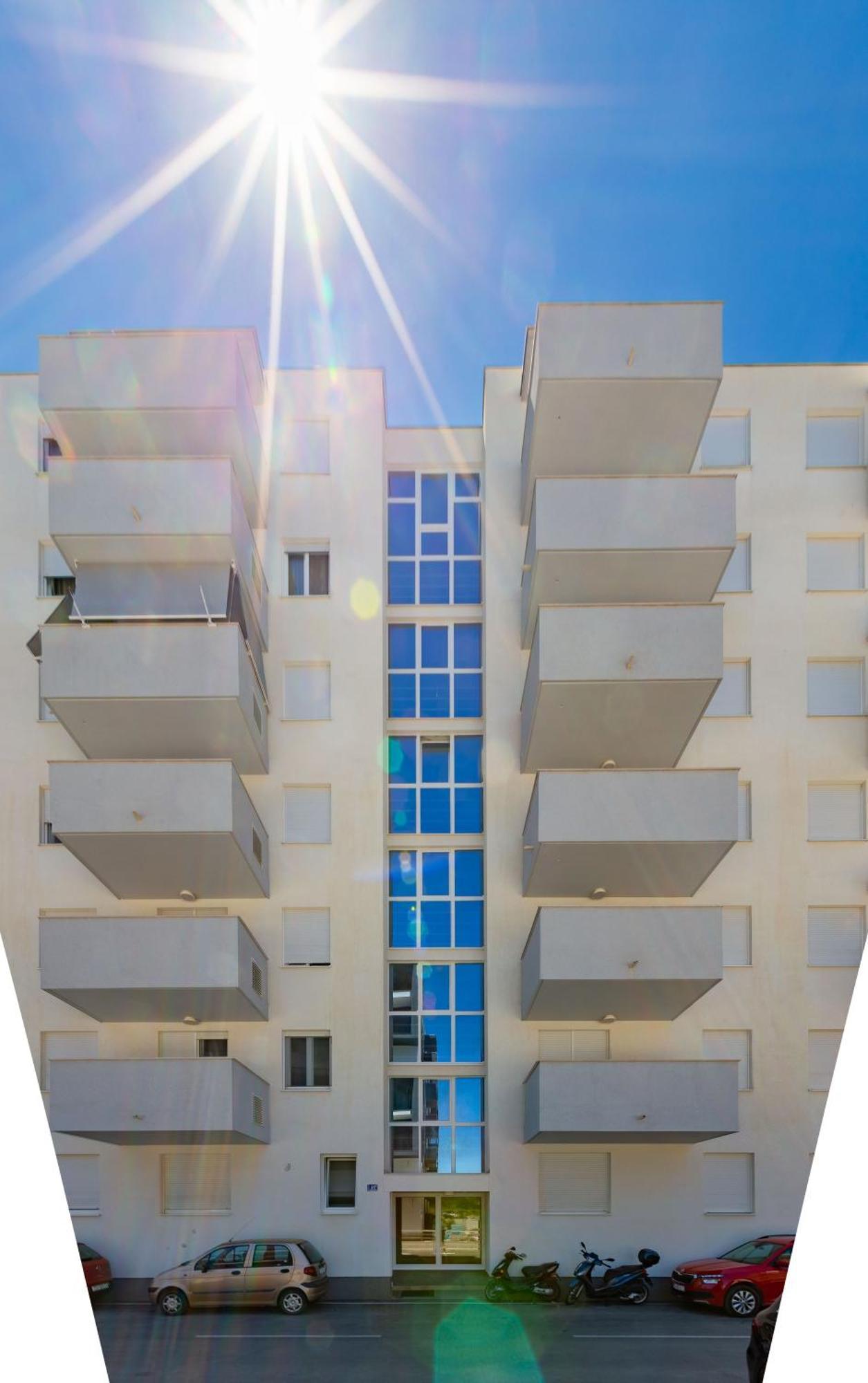 Campanula Apartment With Balcony Zadar Exteriör bild